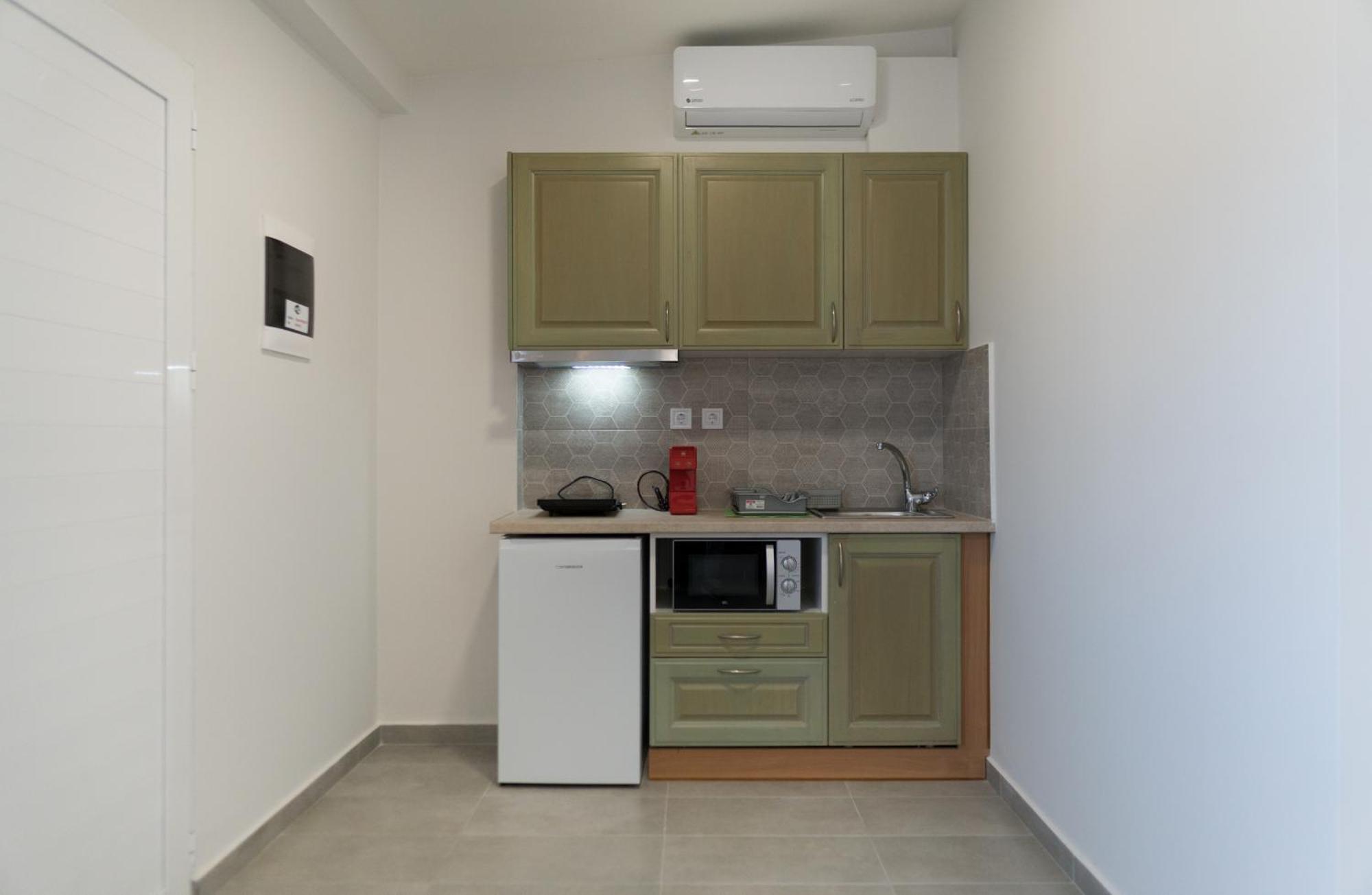 Dion Apartments 拉加纳斯 外观 照片